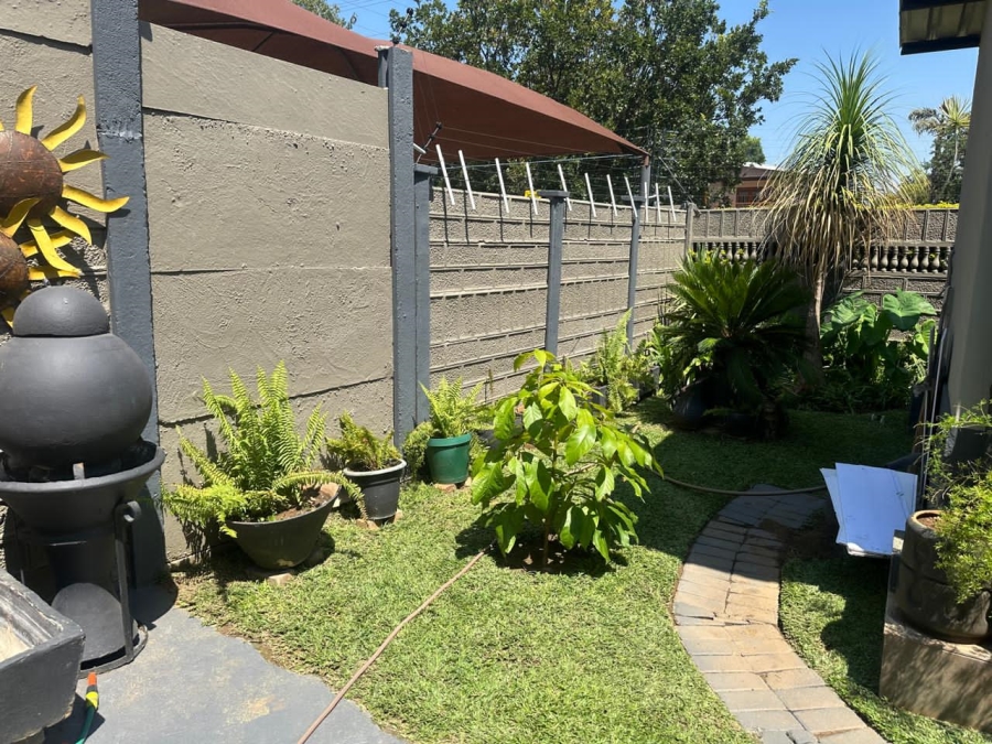 4 Bedroom Property for Sale in Rustenburg Central North West